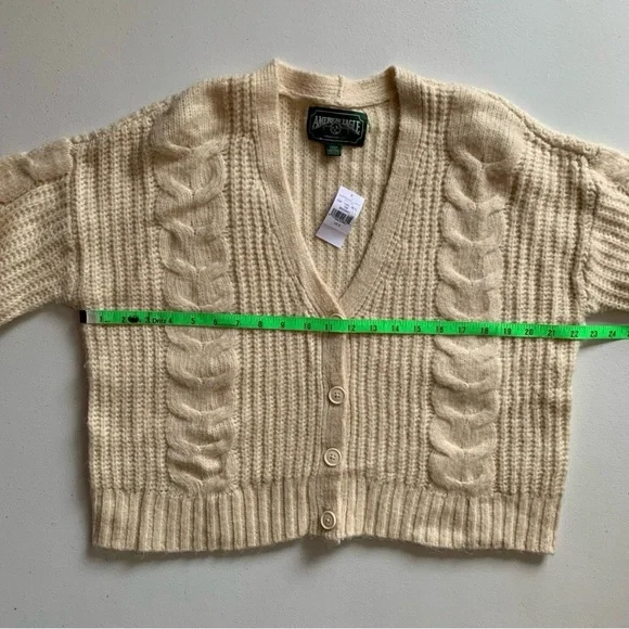 American Eagle Cream Cropped Cardigan Sweater Size Small Cable Knit NWT - Picture 11 of 15